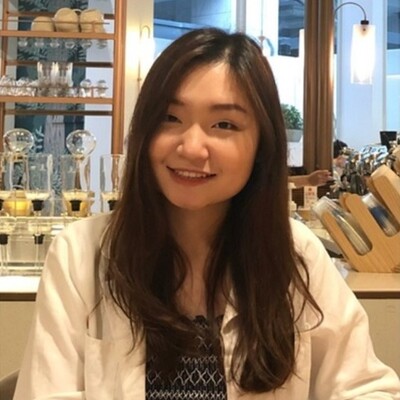 2022 年傑出應屆畢業僑生委員長獎 靜宜大學印尼僑生徐曉嘉(另開新視窗)